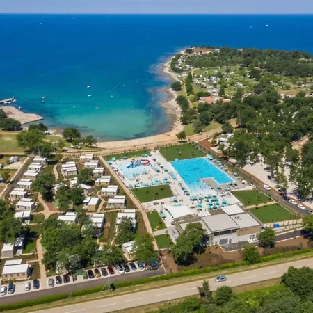Prázdninový areál Mobilehomes In - Istrien 11967 *